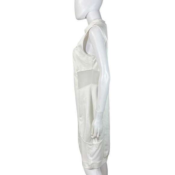 White Dress Mesh Detail
New - Picture 5 of 8